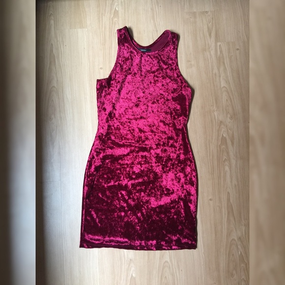 Forever 21 Dresses & Skirts - Crushed velvet Mini dress